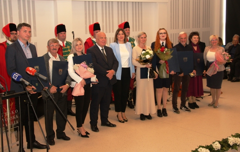 Svečanom skupštinom obilježen Dan Požeško-slavonske županije i dodijeljene nagrade ovogodišnjim laureatima