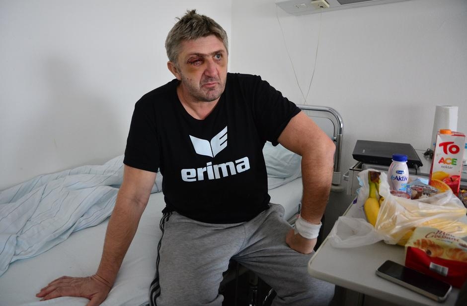 Topalović: "Udarali su me samo u glavu, a znam ih sve…"