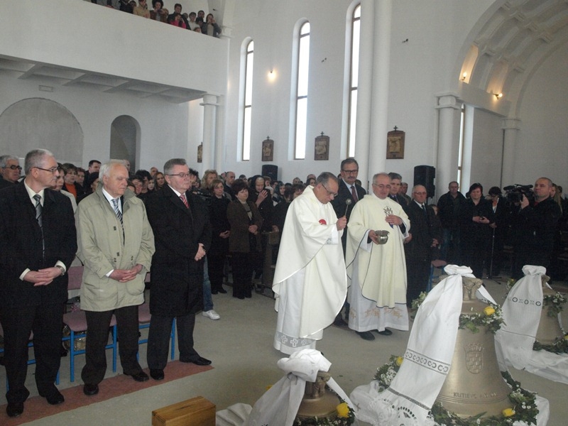 Tri zvona dar grada Požege