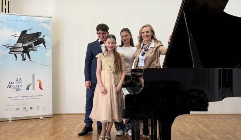 Učenici klavirskog odjela Glazbene škole Požega osvojili najviše nagrade na Međunarodnom natjecanju "Daleki akordi" u Splitu