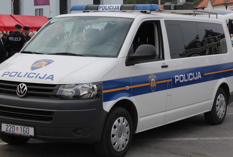 Udario biciklistu te nastavio voziti dalje