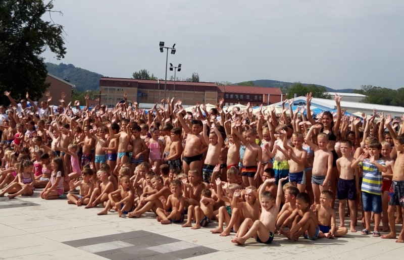 Uključite se u „Sportsko ljeto na bazenu “ 2024. - cjelokupan program na Gradskim bazenima Požega ovo ljeto