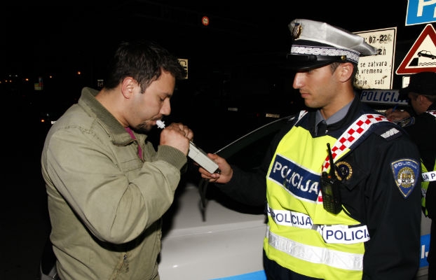 Vozio pijan pa ga pritvorili