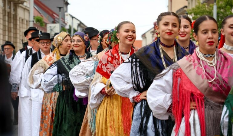 Započele prijave za folklorne skupine i Izbor najgizdavije Šokice na ovogodišnjem festivalu Zlatne žice Slavonije
