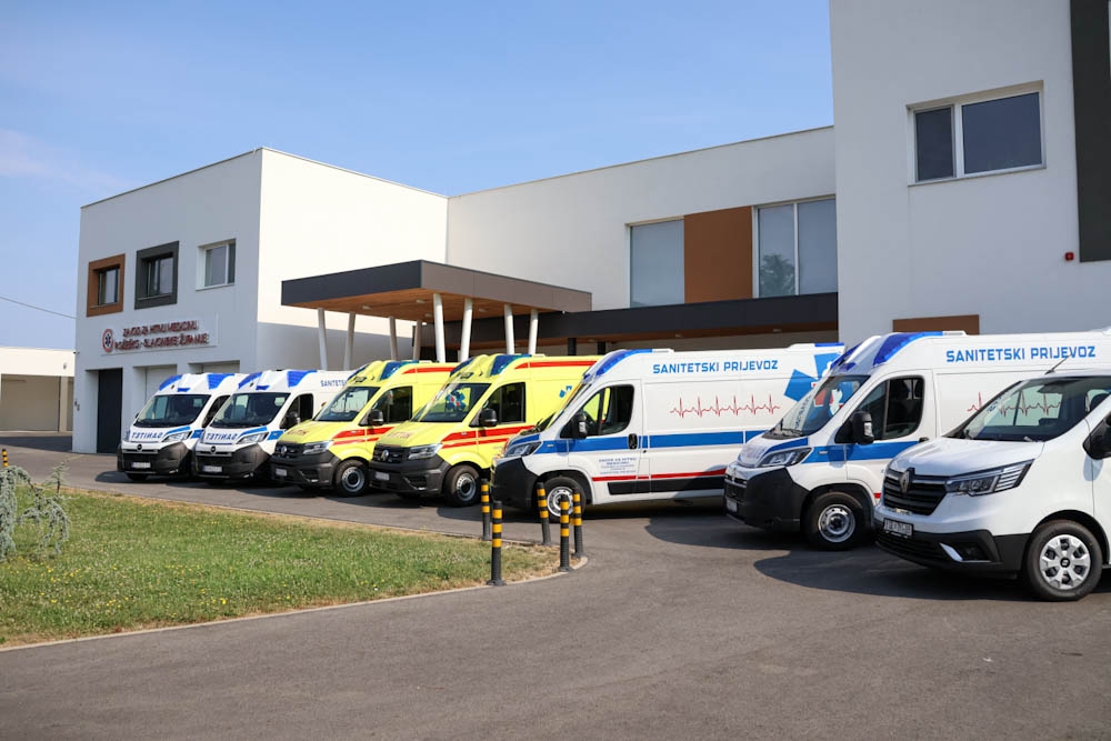 Zavod za hitnu medicinu Požeško-slavonske županije preuzeo sedam novih vozila vrijednih 650 tisuća eura