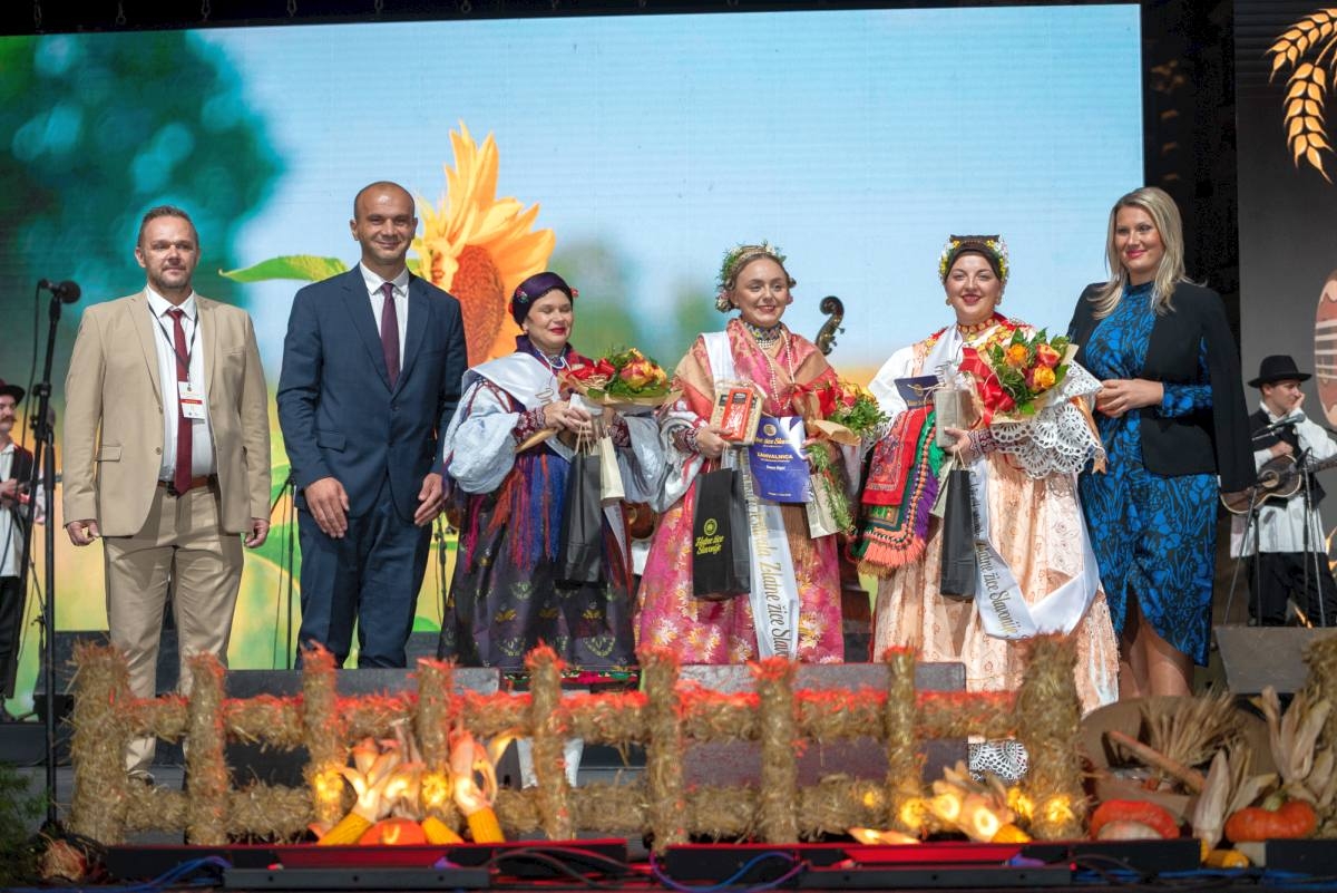 Zlatne žice Slavonije 2024. - Poziv za prijavu folklornih skupina i izbor najgizdavije Šokice 2024.