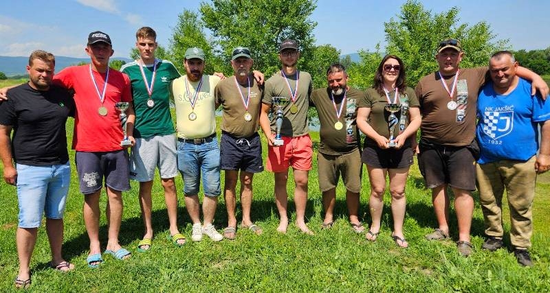 Županijska liga Športskog ribolovnog saveza - na ribnjaku u Turniću na natjecanju ulovili 2.182,74 kilograma šarana i amura