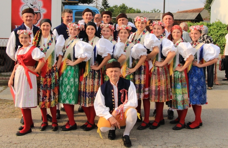 Četiri besede pripremile program