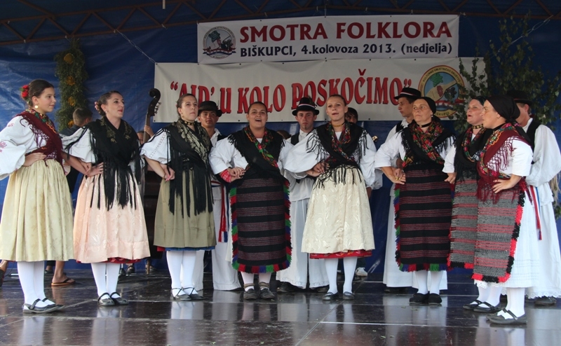 „Ajd' u kolo poskočimo“