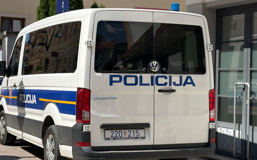 Jakšičanin provalio u ugostiteljski objekt te otuđio novac i cigarete