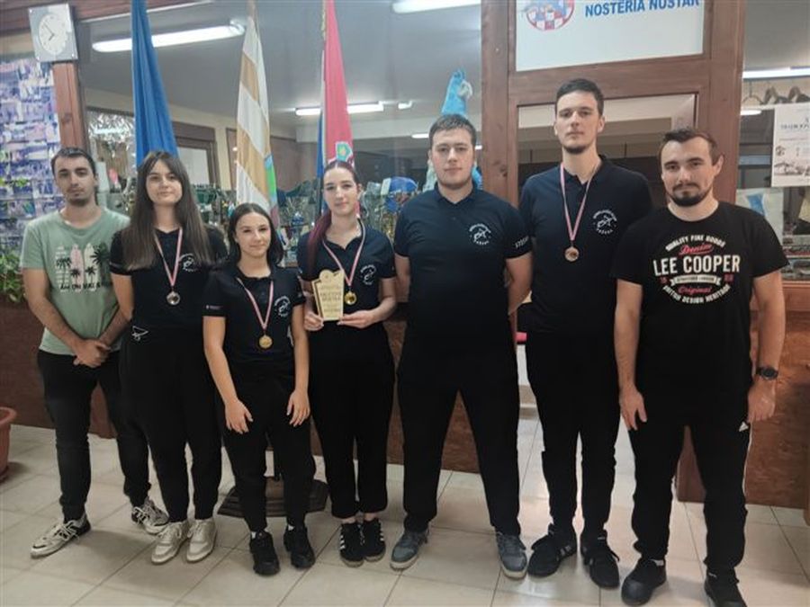 Požeški strijelci odlični u Nuštru: Nera i Hana zlatne, osvojene još dvije medalje
