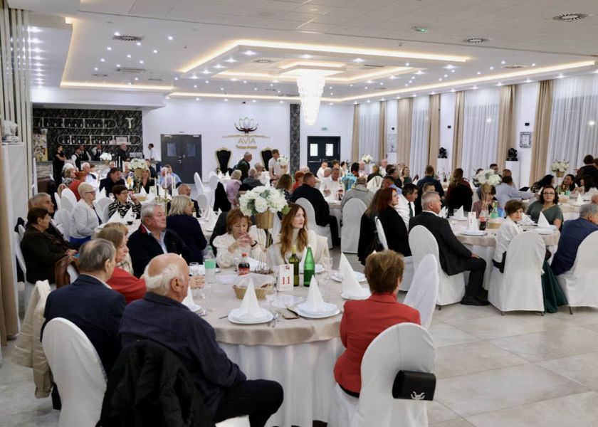 U Velikoj održana jubilarna 30. Lička večer: Tri desetljeća čuvanja ličke baštine, tradicije i zajedništva