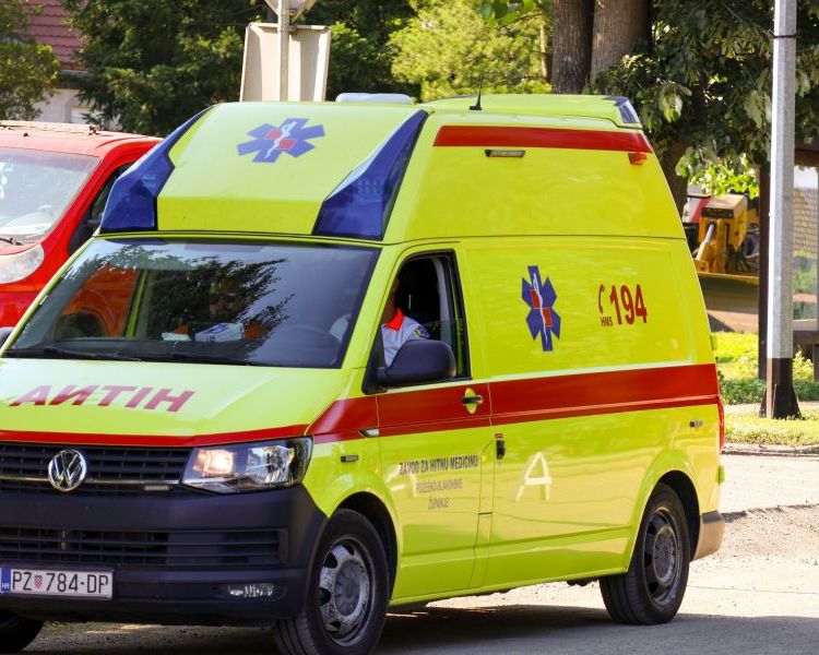28-godišnjak izgubio nadzor nad mopedom i pao na kolnik, zabilježena i dva bijega s mjesta prometnih nesreća