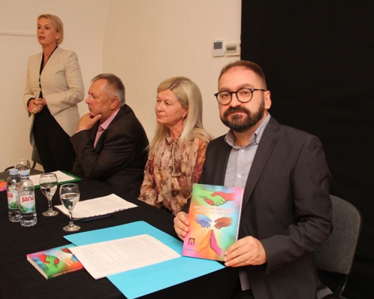 Predstavljen je zbornik radova „Multikulturalizam i izazovi suživota u 21. stoljeću 1“