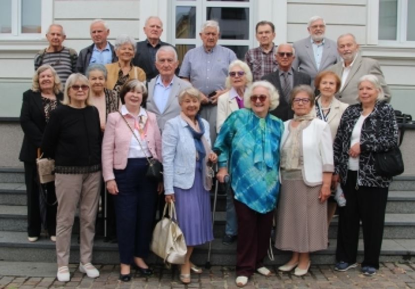 Tri razreda maturanata Gimnazije Požega generacije 64/65. obilježili su 61 godinu od mature