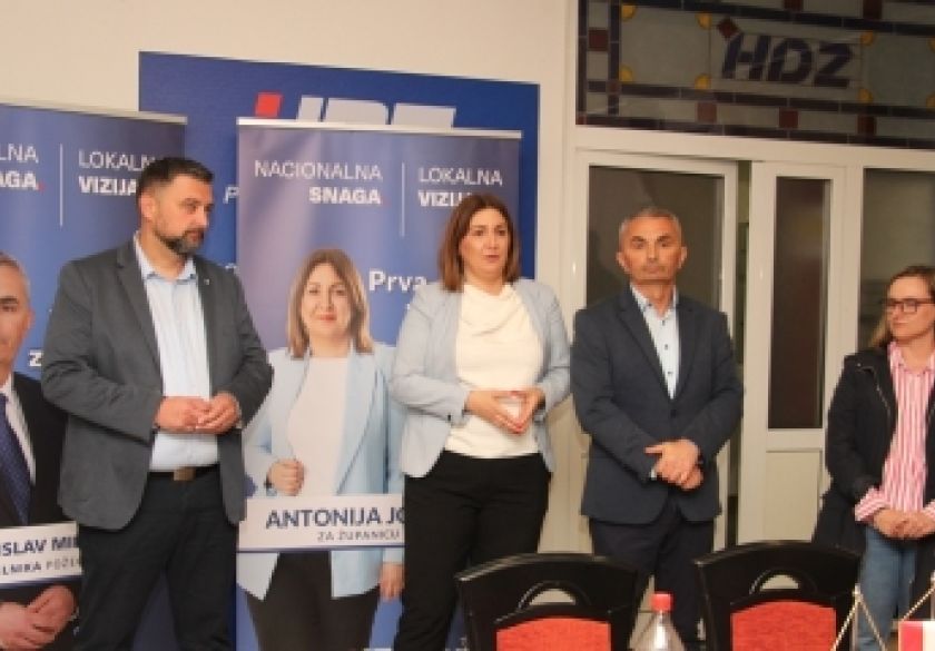 Izborna noć i slavlje u HDZ-u - osvojili 3 općine, 4 grada i županiju, a u drugi krug idu općina Brestovac i Velika te grad Požega