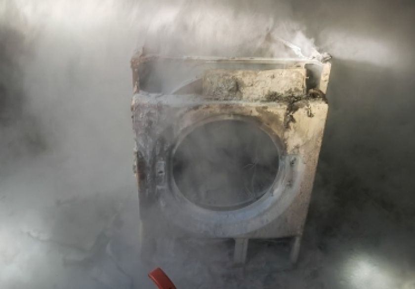 U obiteljskoj kući 38-godišnjakinje izbio požar na sušilici rublja koji se proširio na unutrašnjost