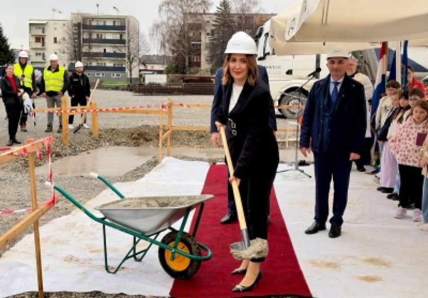 Povodom Dana grada Požege svečano položen kamen temeljac za novu osnovnu školu u Babinom viru