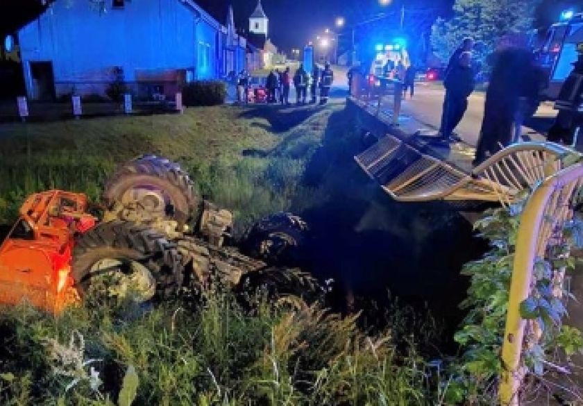 Noćas 25-godišnjak vozio traktor uz 2,10 promila alkohola, udario u most, sletio u potok i prevrnuo se - ozlijeđen putnik iz traktora