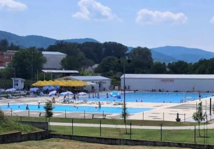 Gradski bazeni Požega otvoreni su svakog dana od 8,00 do 20,00 sati