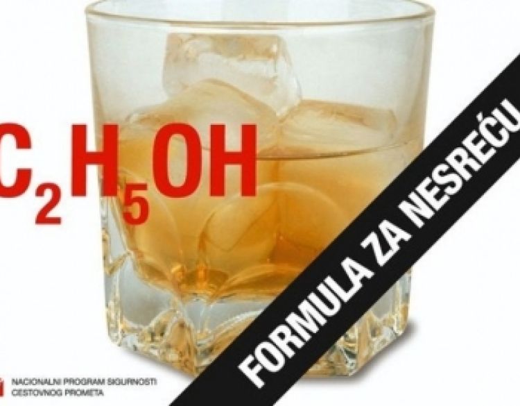 Uz alkohol od 1,46 promila 66-godišnjak u požeškoj Industrijskoj ulici izgubio nadzor nad vozilom i udario u znak i stup javne rasvjete