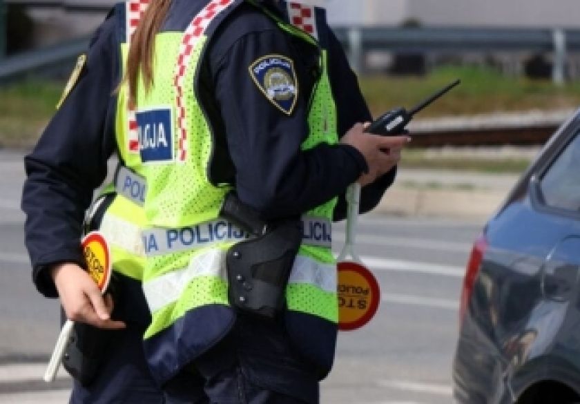 Zaustavljen vozač pod utjecajem droge, odbio vađenje krvi i urin