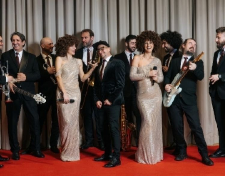 Za novogodišnju noć iz Požege u Abu Dhabi - Priča o Electric Cornu velikom bendu iz maloga grada