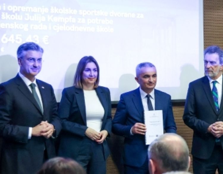 Gradonačelniku Požege Miličeviću ugovor za novu Sportsku dvoranu u Požegi a županici Jozić za dvije dvorane uz područne škole