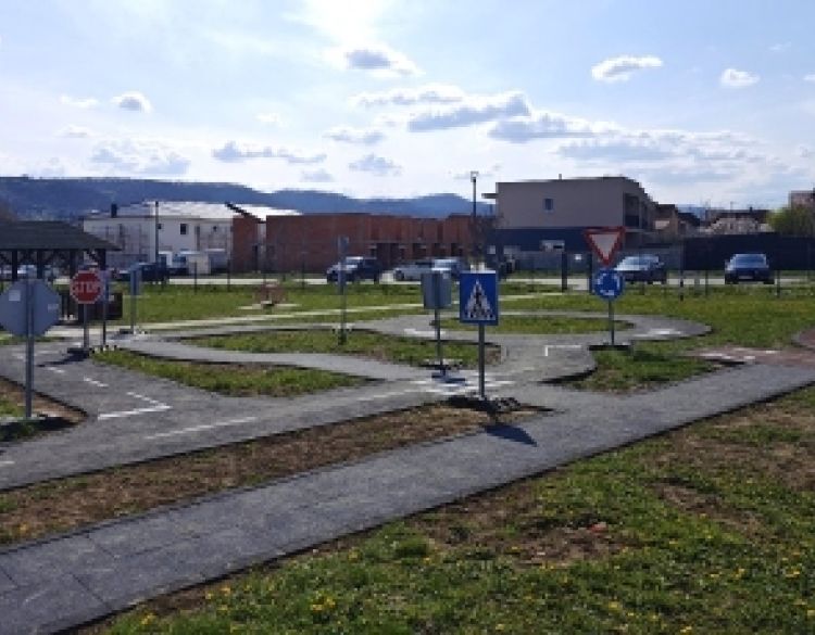 Završena izgradnja i opremanje dječjeg igrališta u Dječjem vrtiću u Rudinskoj ulici