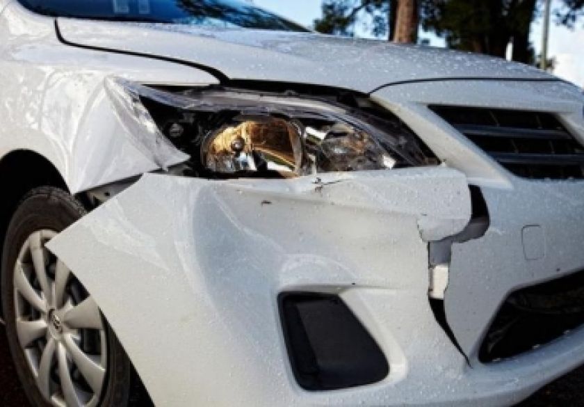 41-godišnja vozačica oduzela prednost u kružnom toku u Požegi i udarila u prednji dio automobila 22-godišnje vozačice