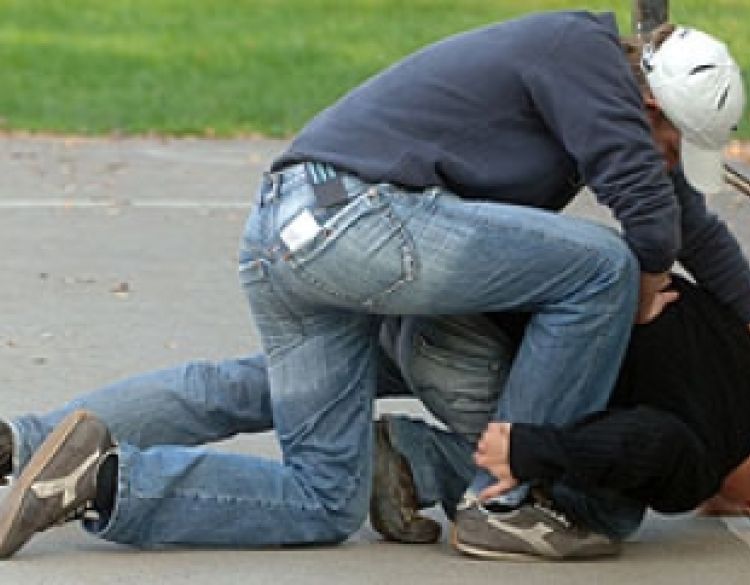 U noćnim satima galamom i tučnjavom kršili javni red i mir u Gradcu i Kuli - od 5-ero osoba neki bili i alkoholizirani