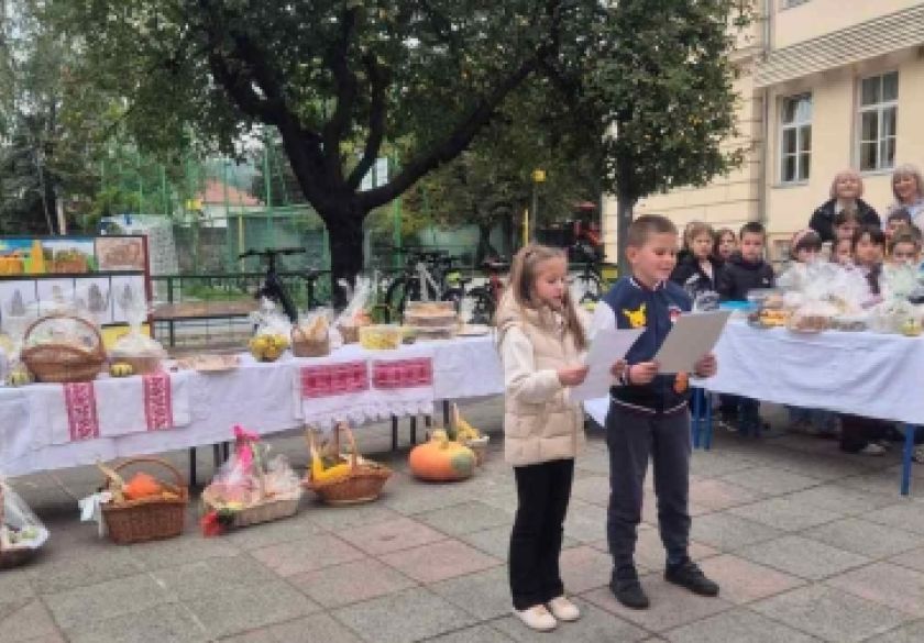 Učenici OŠ Julija Kempfa iz Požege obilježili su Dane kruha i zahvalnosti za plodove zemlje