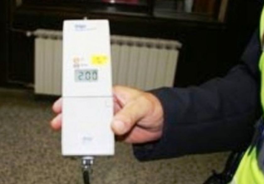 Kroz Požegu 49-godišnjak vozio s 2,01 promila alkohola - smješten u policijsku postaju do otrežnjenja