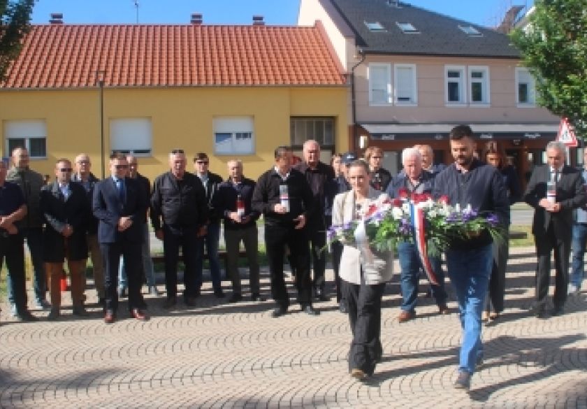 Županijski odbor HDZ-a obilježio 104. obljetnicu rođenja prvog predsjednika RH dr. Franje Tuđmana