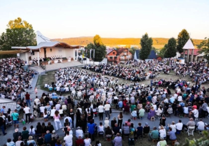U Pleternici započela devetnica Gospi od Suza