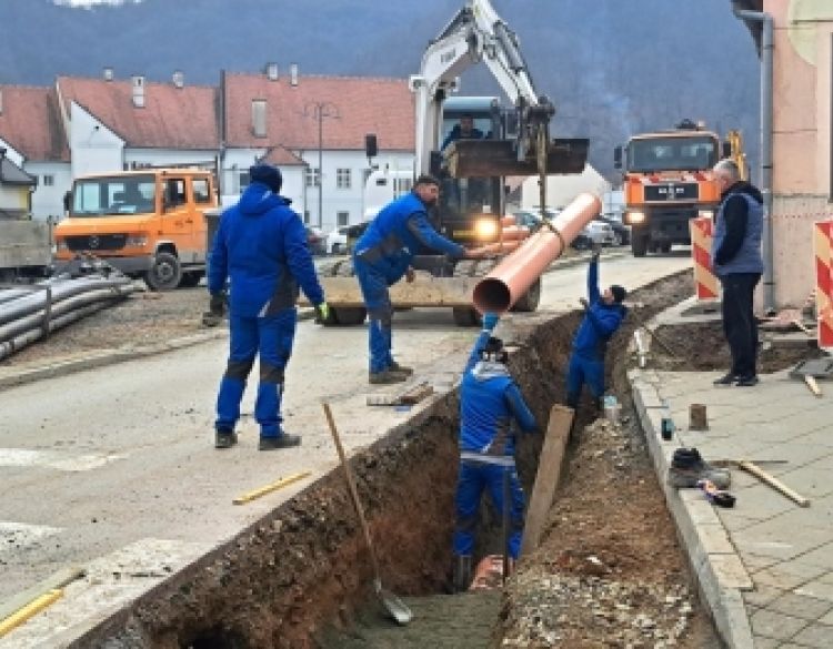 Krenula izgradnja novog križanja ulica Sokolove i Matice hrvatske u Požegi s kružnim tokom i pješačkim i zelenim površinama