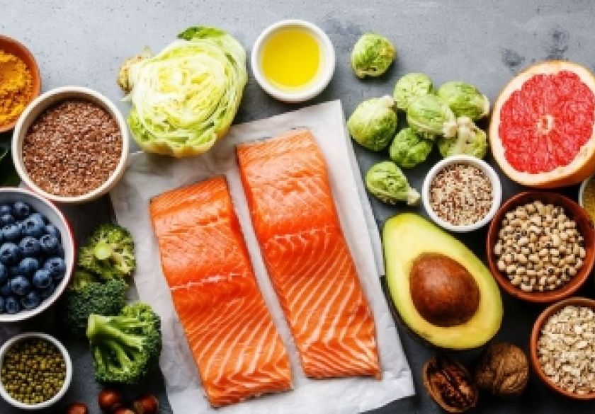 Hrvati postaju sve svjesniji zdravstvenih rizika loše prehrane - 82 % hrvatskih kupaca upoznato je s temom mikroplastike u hrani