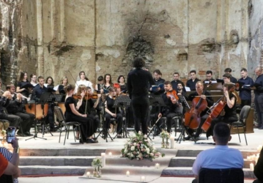 Koncert klasične glazbe „Tu es Petrus“ ove nedjelje u Župnoj crkvi sv. Petra i Pavla u Kaptolu
