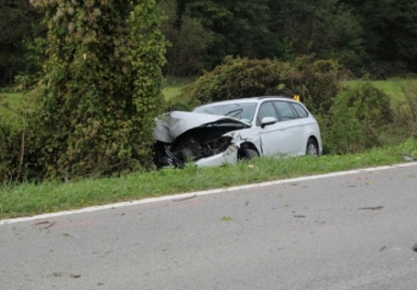 56-godišnjak bez vozačke dozvole sletio između Orljavca i Kamenske, završio na travnatoj površini i pri slijetanju je ozlijeđen