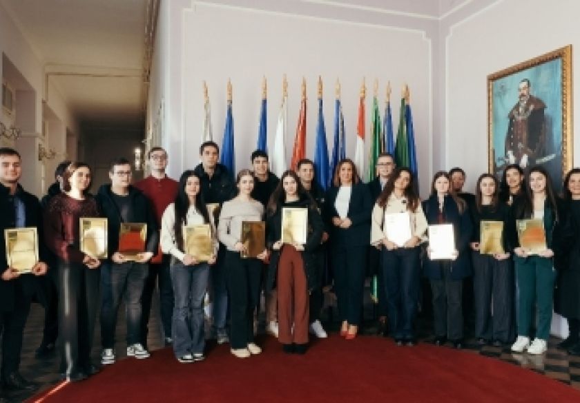 Uručeni ugovori stipendistima Požeško-slavonske županije - 18 studenata  tri kategorije