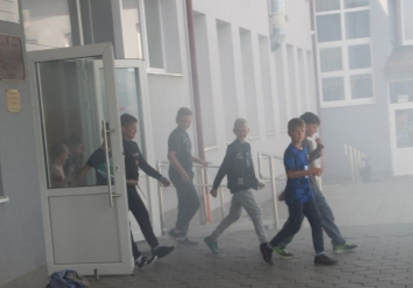 Osnovna škola „Mladost“ Jakšić domaćin vježbe Civilne zaštite pod nazivom „Mladost Jakšić 2026“ - vježbali evakuaciju zbog požara
