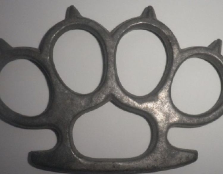 Policijski službenici zatekli 61-godišnjaka u Kutjevu koji je posjedovao bokser koji se tretira kao hladno oružje