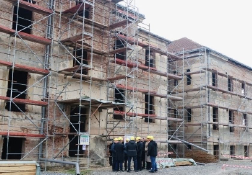 U tijeku su radovi na rekonstrukciji zgrade nekadašnje pakračke psihijatrije u svrhu uspostave prvog Braniteljskog centra u Hrvatskoj