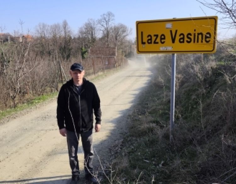 Počeli su radovi na modernizaciji i asfaltiranju prometnice do Laza Vasinih i kroz sama naselja Komušine i Laza Ćosinih