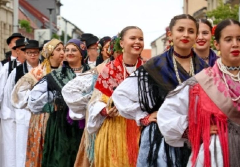 Započele prijave za folklorne skupine i Izbor najgizdavije Šokice na ovogodišnjem festivalu Zlatne žice Slavonije