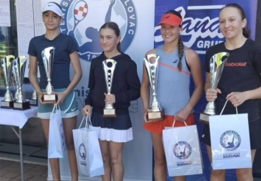 Lucija Grbeš iz Tenis kluba Požega osvojila dvostruku krunu na 