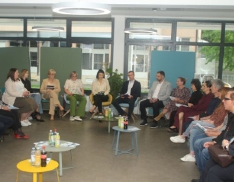 Obilježen prvi Nacionalni dana osoba s tjelesnim invaliditetom uz tribinu 