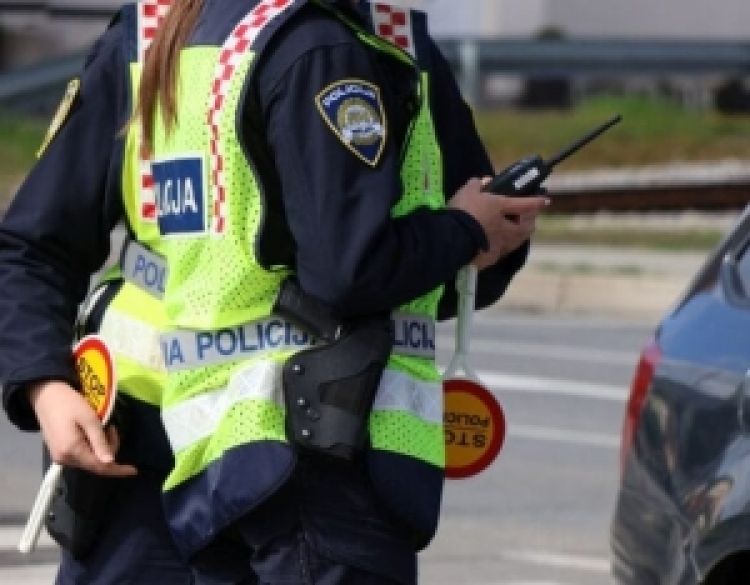 Zaustavljen vozač pod utjecajem droge, odbio vađenje krvi i urin