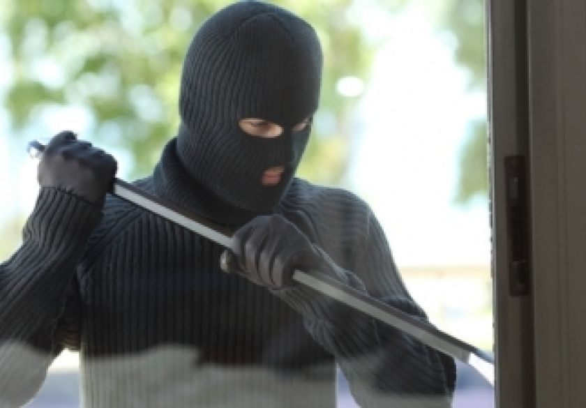 Noćas se dogodila provala u restoran u Cirakijevoj ulici u Velikoj i provalnik je otuđio novac