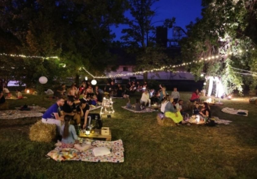 Piknik u Kutjevu ponovno okuplja posjetitelje: Za glazbeni ugođaj zaduženi Stjepan Lach i Alen Kovačević